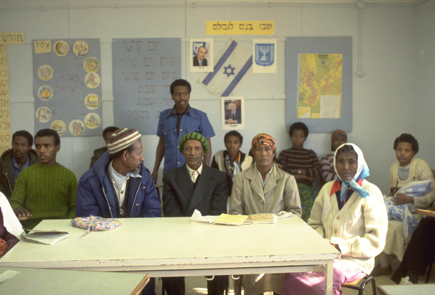 NEW ETHIOPIAN IMMIGRANTS LEARNING HEBREW IN A CLASS AT THE ASHKELON ABSORPTION CENTER. Photo: Nati Harnik, GPO